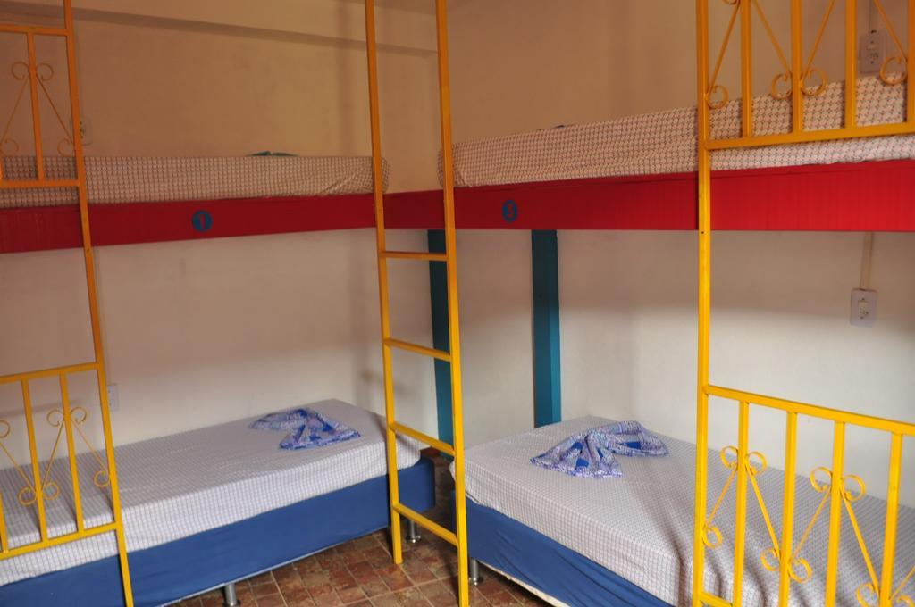 Viela Hostel Ленсойс Екстериор снимка